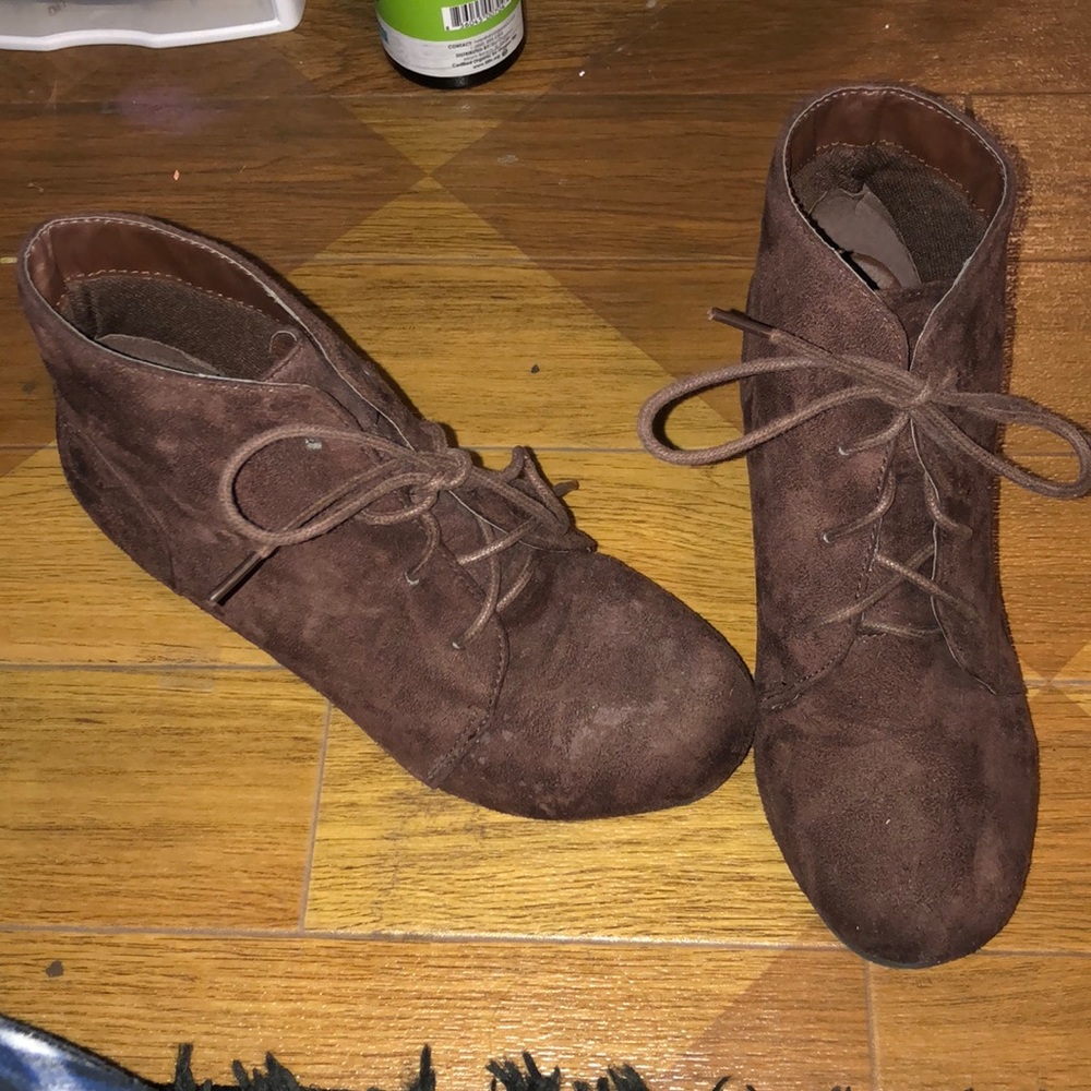 Heel boots